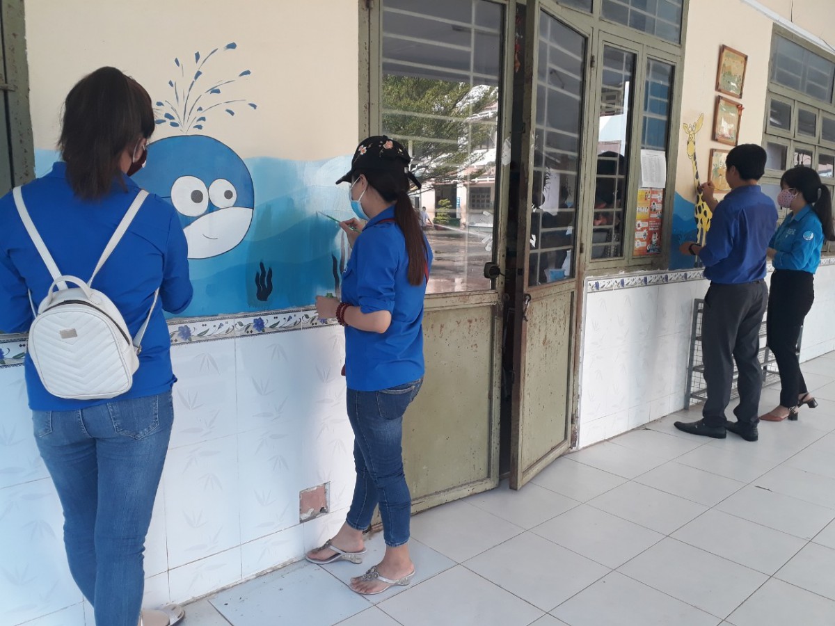 d5c95b249fe464ba3df5