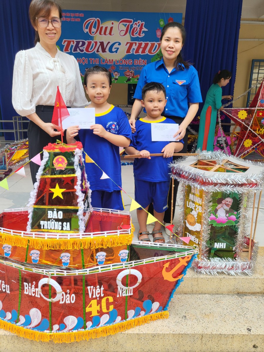 z4736489268763_8e6bf7d14f5a1944dc05eff001fd75b3