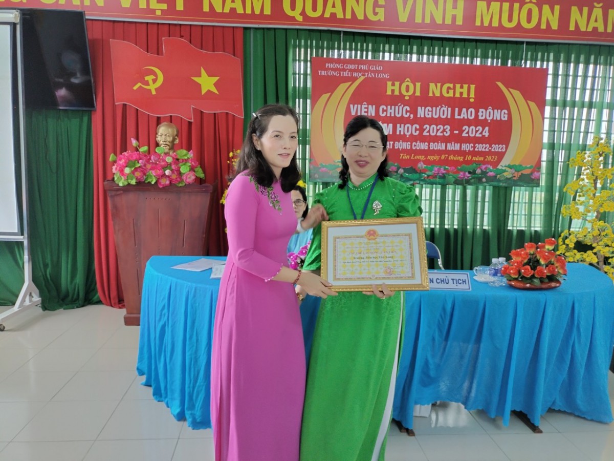 z4765766340652_4b1870da304e4c0b3126225082230d3b