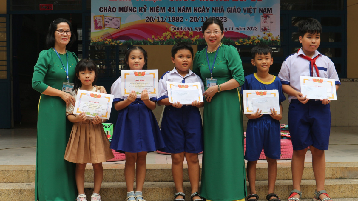 z4898941575314_1a5acabe0402ad37b3ba7347aa23525e - Copy