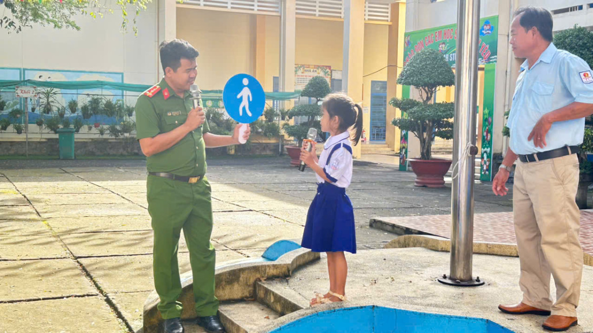 z7012381217424_a7d820432b5da59d7b619b670bcc4438