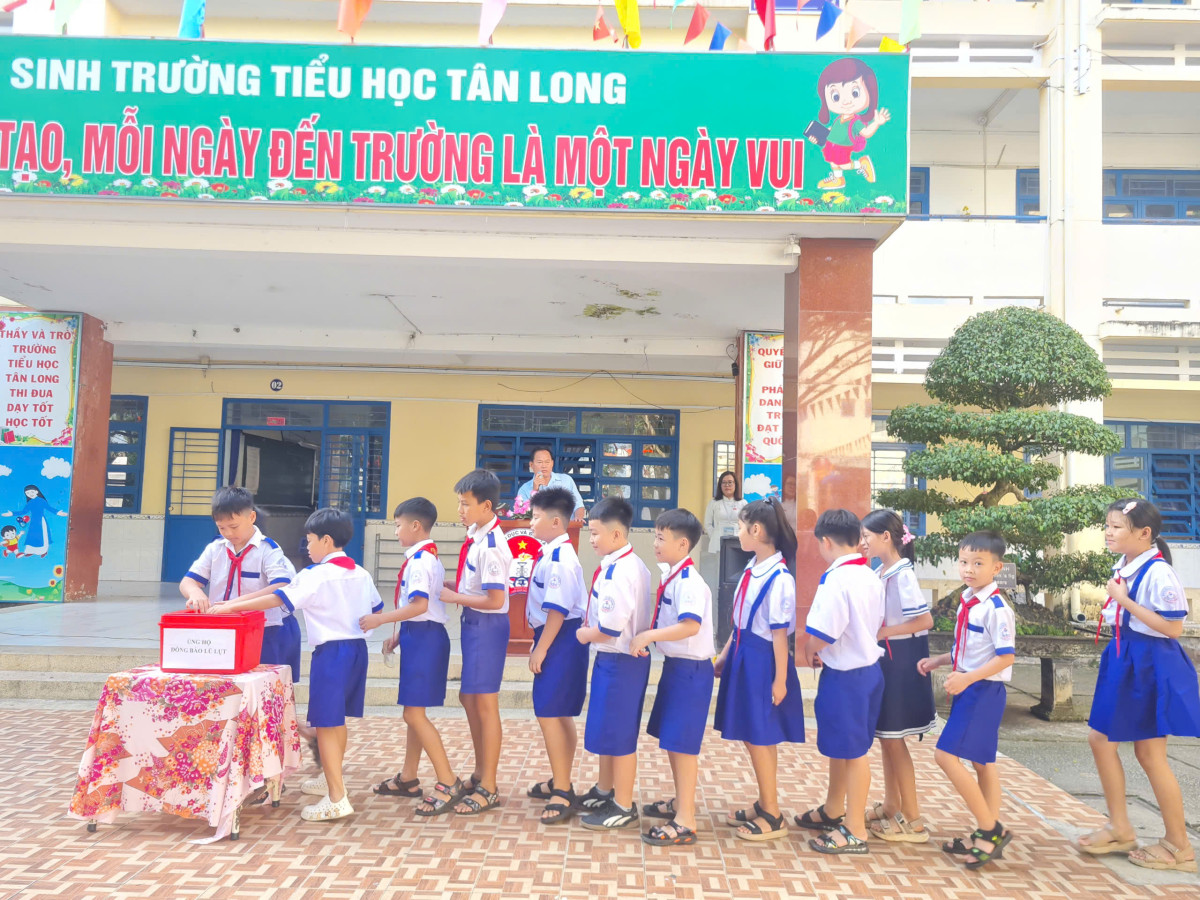 z7085544975997_1b55a8f28c57596af6d836565f6ecc00