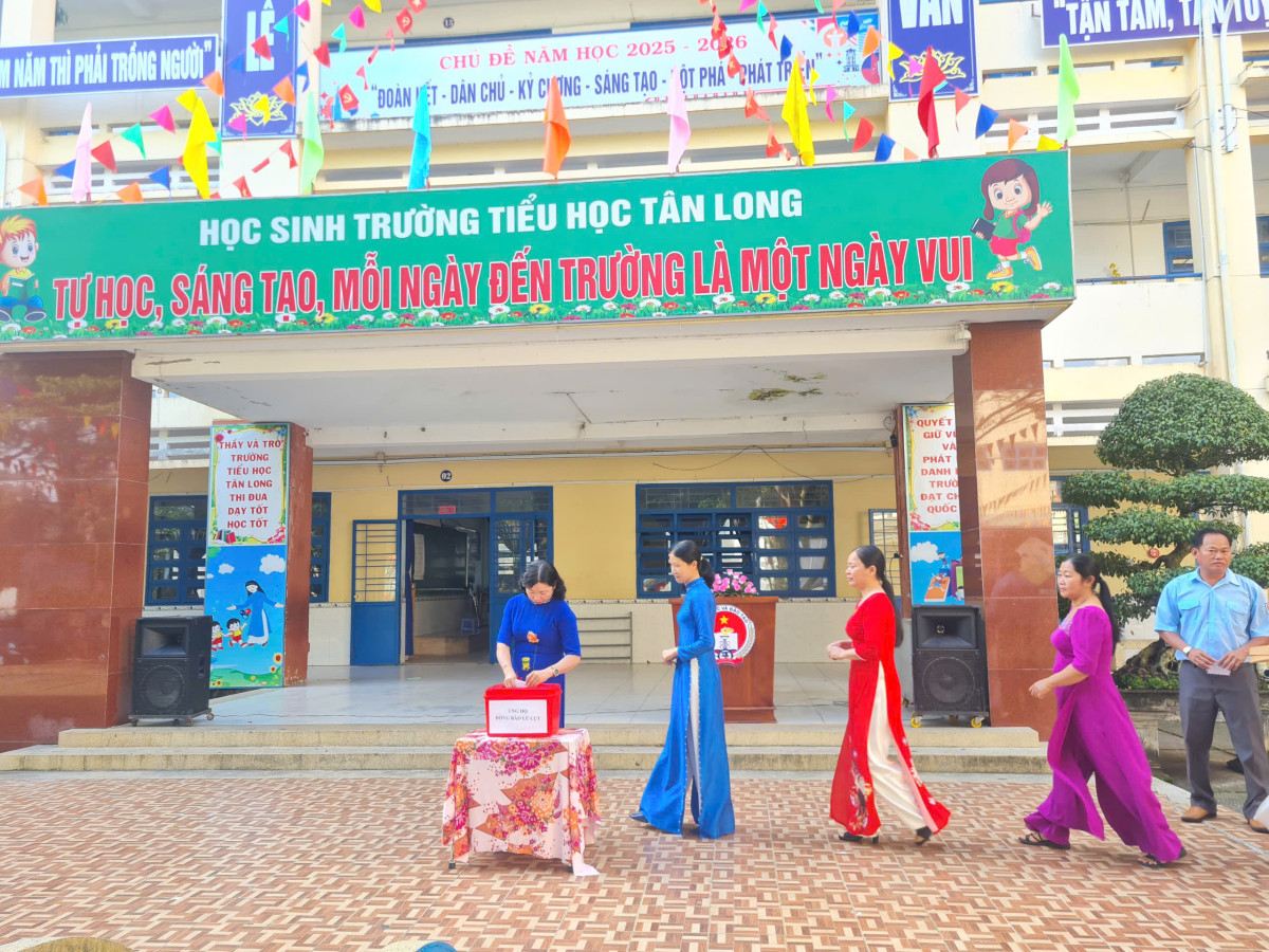 z7085544978835_4a41ad001f8d58cd1eec36d8a0cb510b