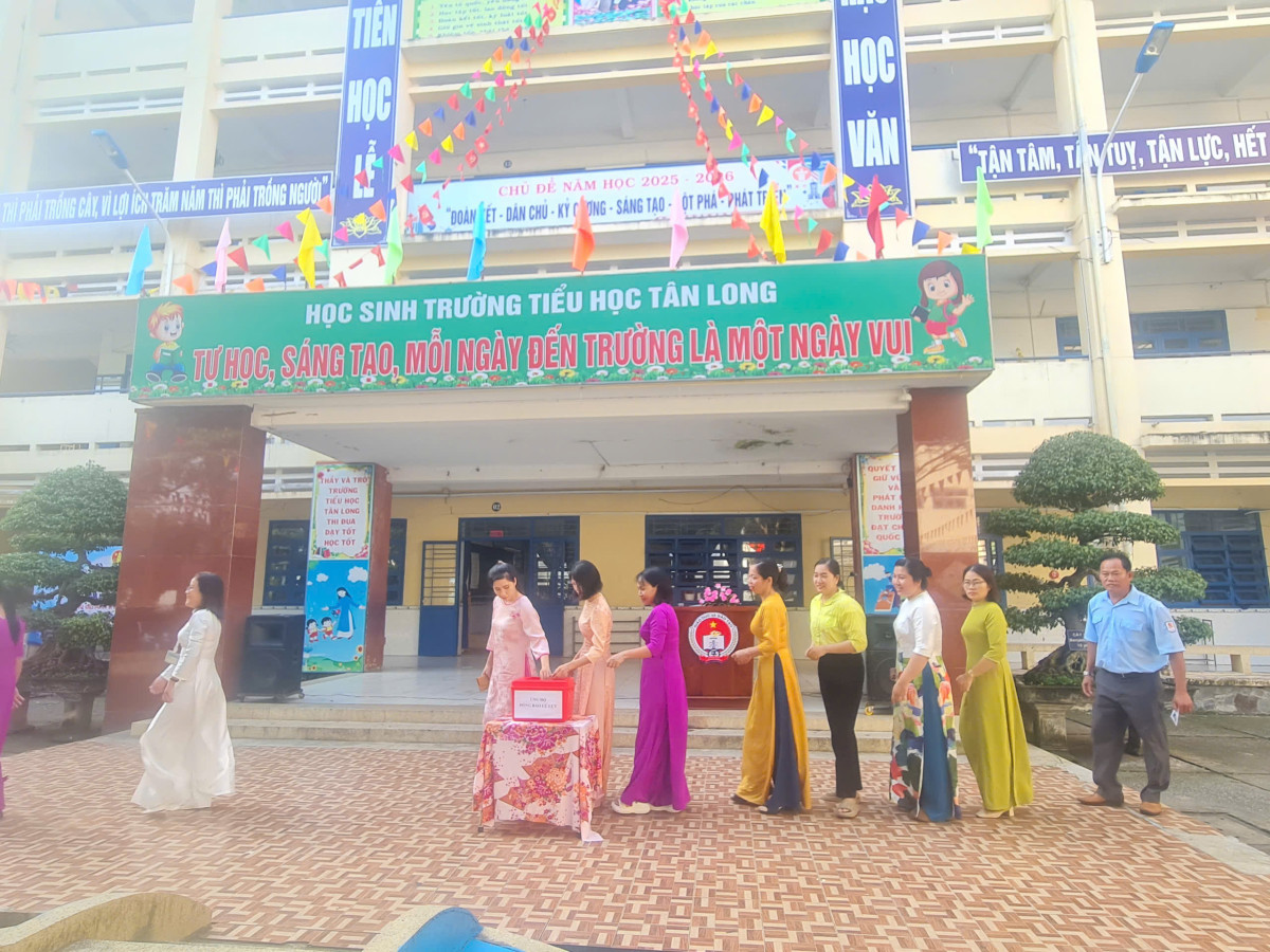 z7085544991397_f4591fa01a0c4bdf7a721c1df8892942