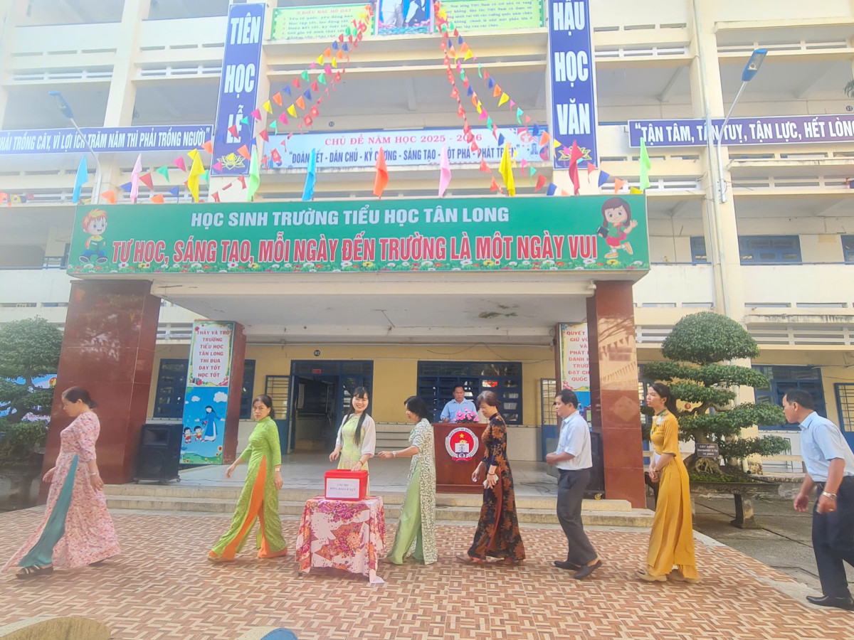 z7085545011984_6969bcb7684b861b69399c21e1b0e754