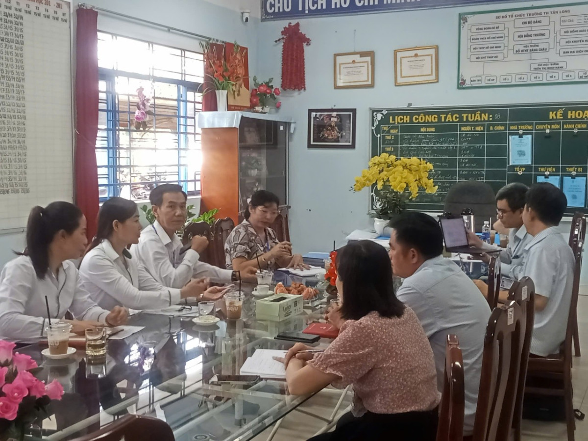 z7191925829122_21007a6b5c2d9a03e5a648996e4fc2c8