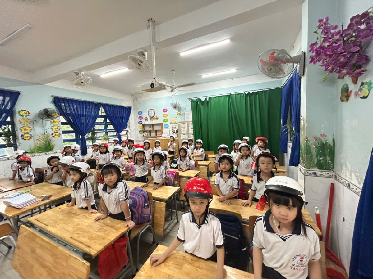 z7234690527941_cbf7bed08136cc31e1d0e7d87f2ec5b0