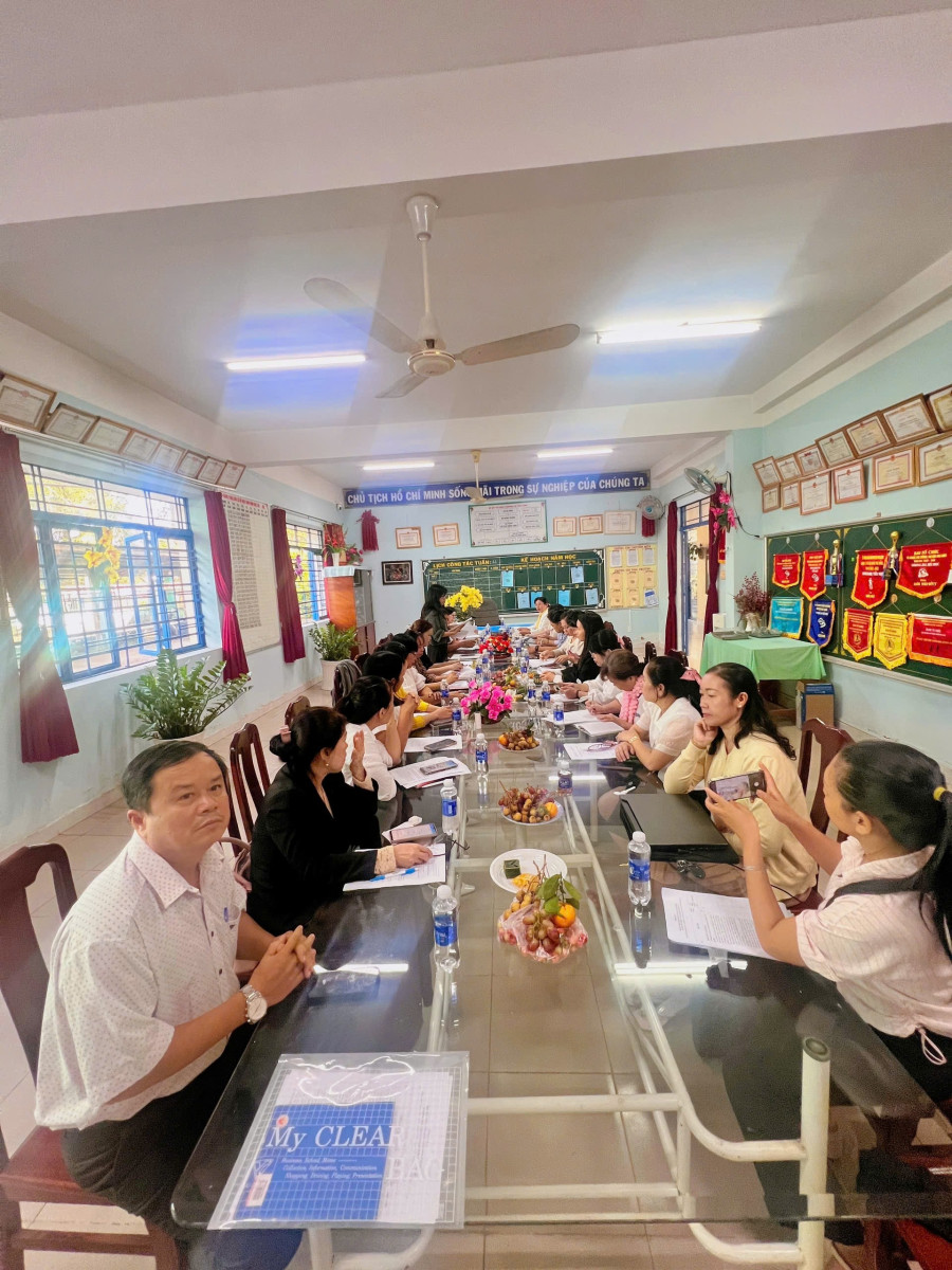 z7275705227386_5a5f1e0511de452071a28789462908bb